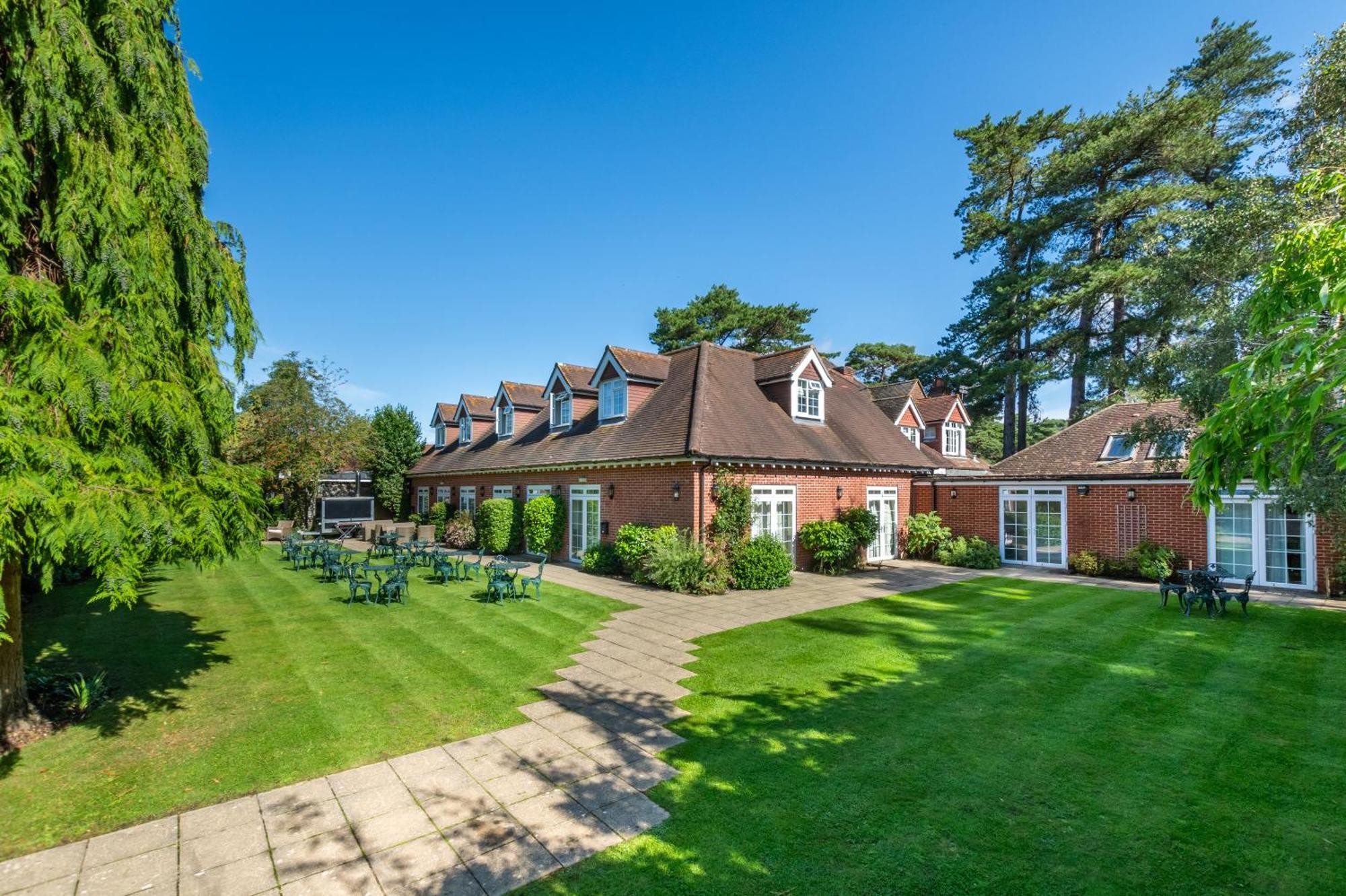 Beaulieu Hotel Lyndhurst Buitenkant foto